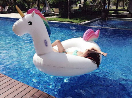 Ai cung phai co anh chup voi mon phu kien hot nhat mua he nam nay! - Anh 7