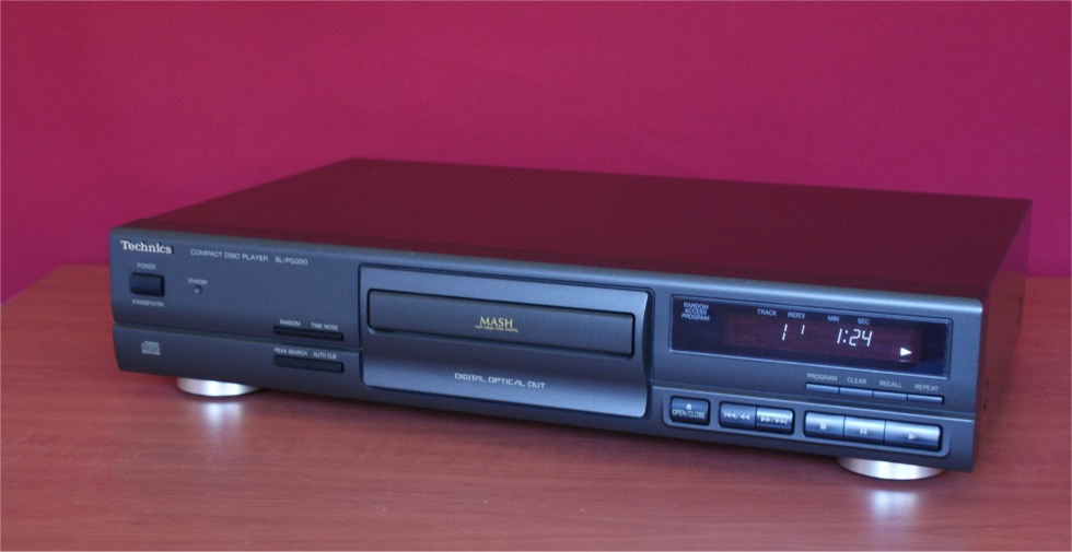Technics SLPG390 CD Player AudioBaza