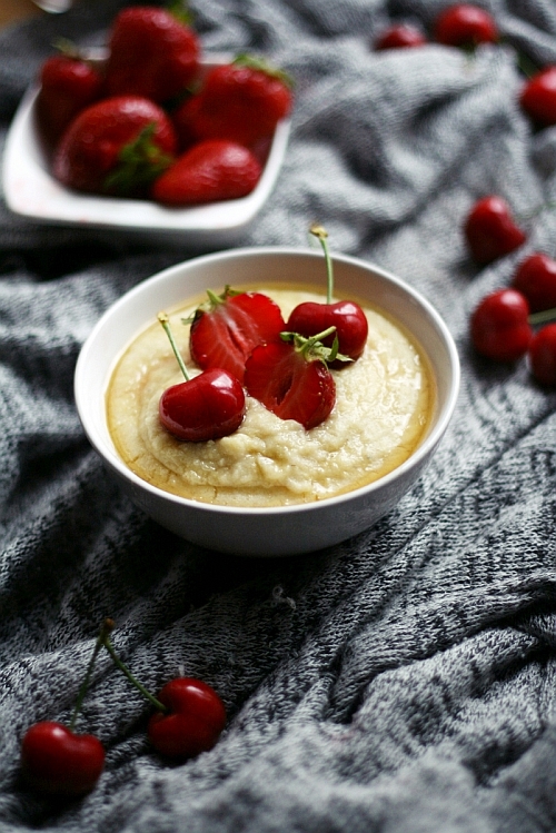 Pudding jaglany z owocami Kuchenne Czary Mary