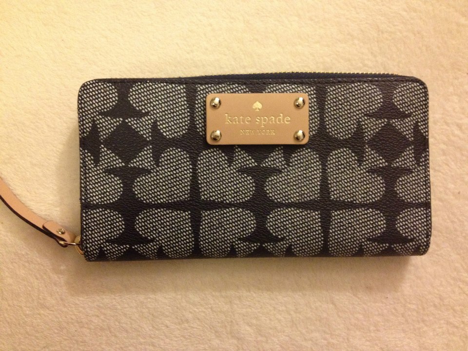* bling bling closet * Kate Spade Ace of spades zip around wallet