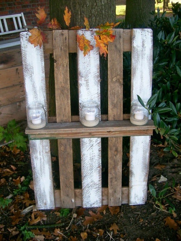 Original decorations from wooden pallets