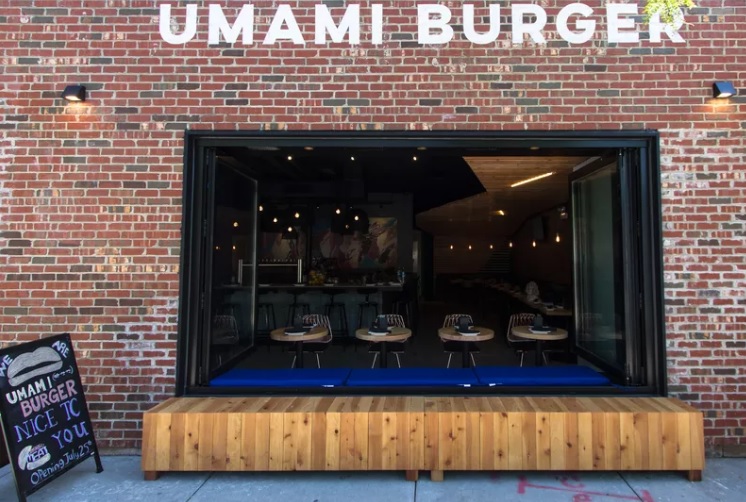 The Chicago Urban Report West Loop Umami Burger Opens Today, Giving