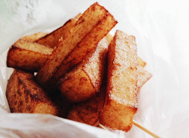 Deep Fried Carrot Cake Stick Deep Fried Carrot Cake Stick
