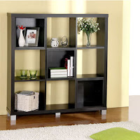 Pablo "IESHGLAVALL": MOBILIARIO EN LA TIENDA " ESTANTERIAS"