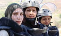 Lebanese women clear Israeli bombs