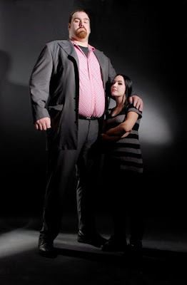 The tallest man on earth guinness book