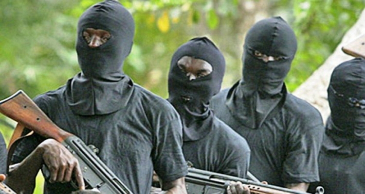 Gunmen attack Enugu Police station, cart away arms