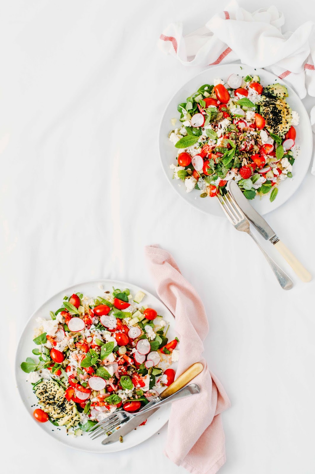 Strawberry Salsa and Avocado Couscous Salad | https://oandrajos.blogspot.com