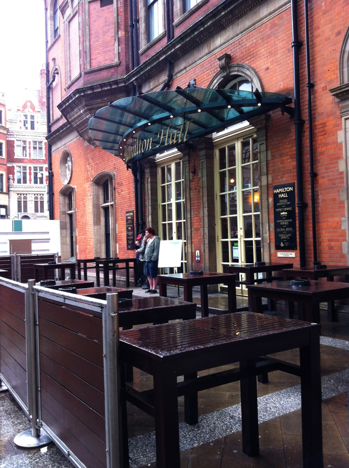 The Fry up Inspector Hamilton Hall (Wetherspoons) London