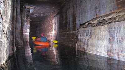 Масивна пещера намерена под Монреал Aquifer-montreal-cave