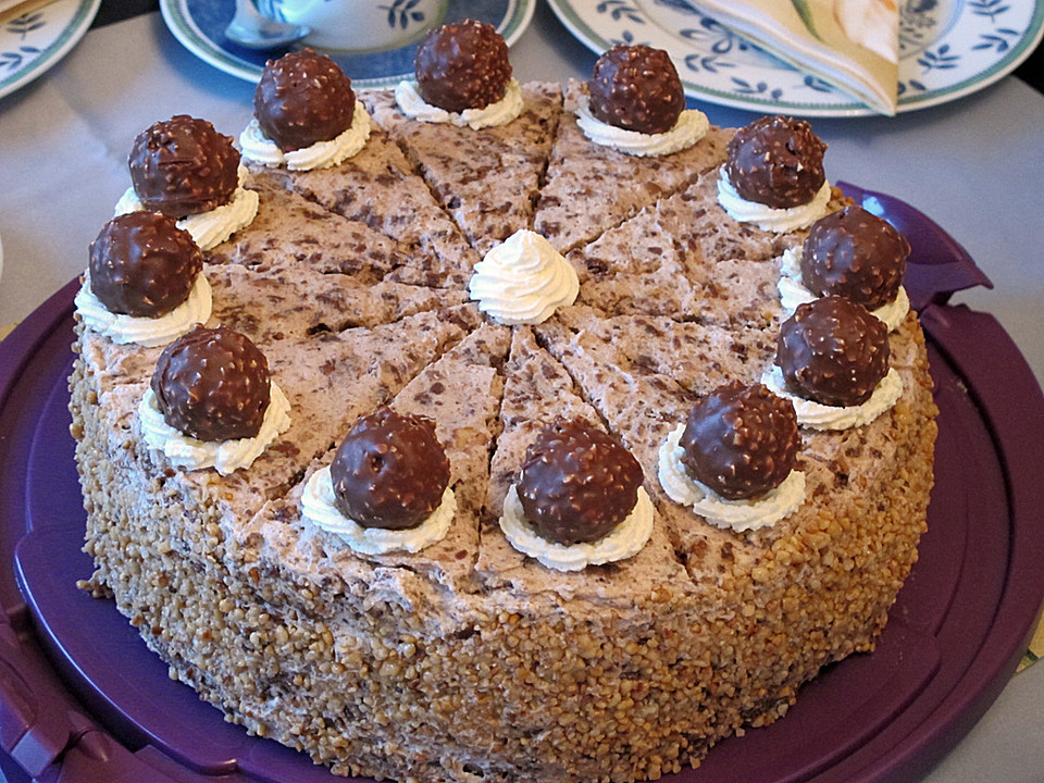Unsere Rezeptsammlung: Ferrero Rocher Torte