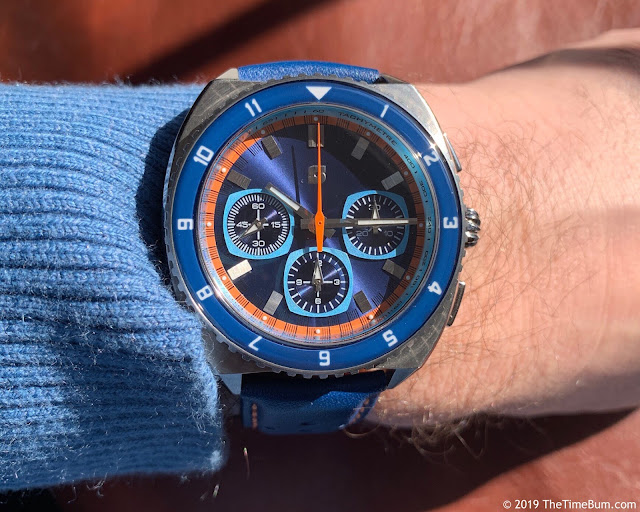 Straton Legera Standard blue wrist shot
