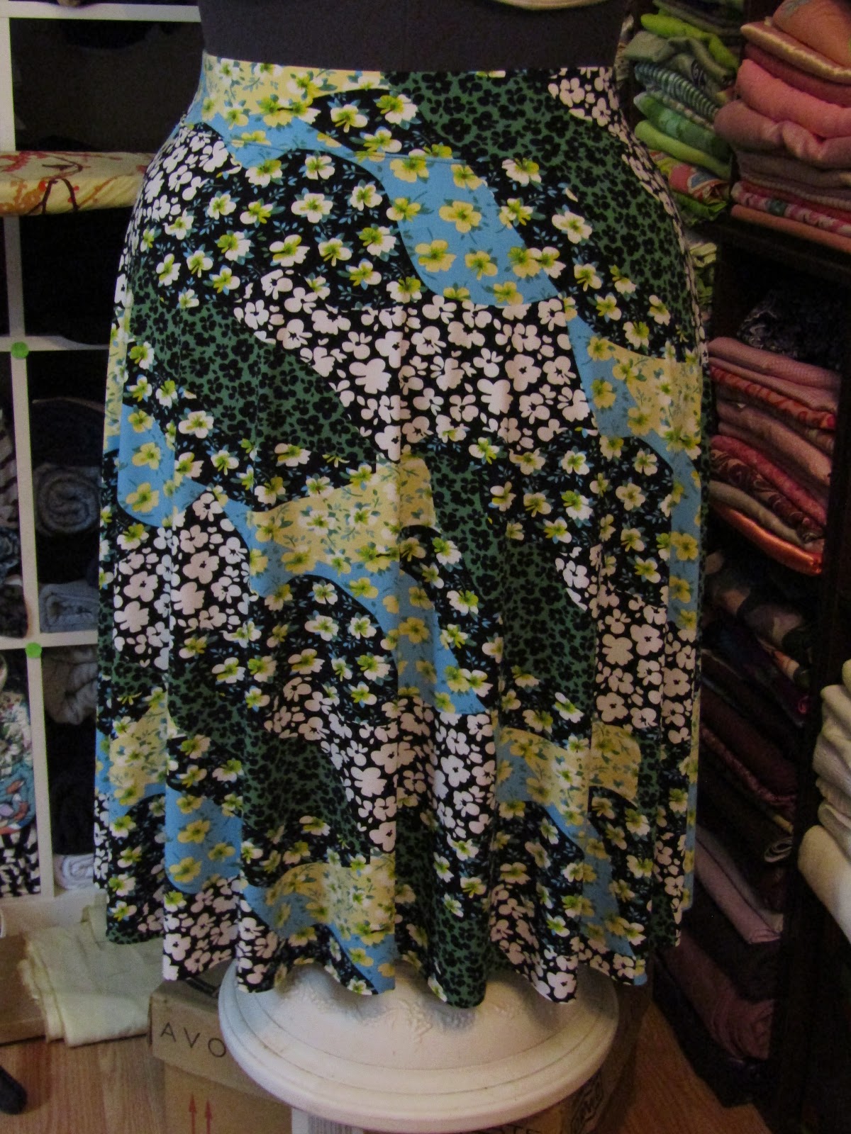 Sew Plus: Daisy Print ITY Knit Circle Skirt