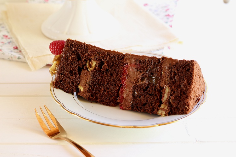 Schokoladen-Karamell-Walnuss-Himbeer-Torte - Drip Cake 4