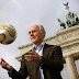 Para Beckenbauer, somente a Alemanha pode tirar o hexa do Brasil