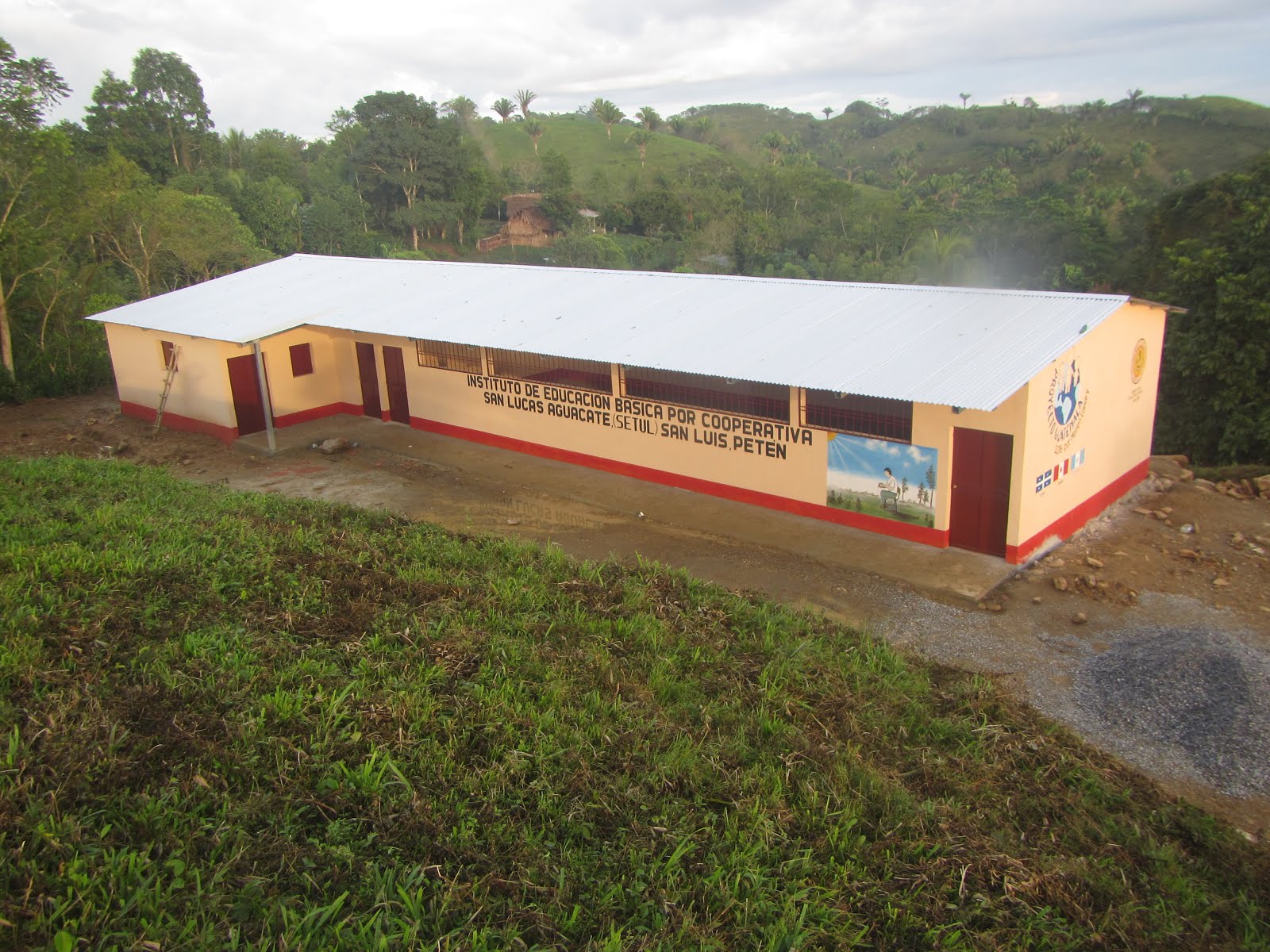 École de San Lucas Aguacate (Setul) décembre 2016