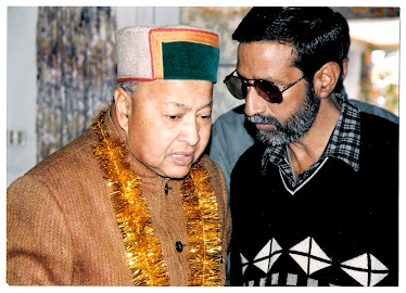 Rajen Todariya with Union Minister Virbhadra Singh