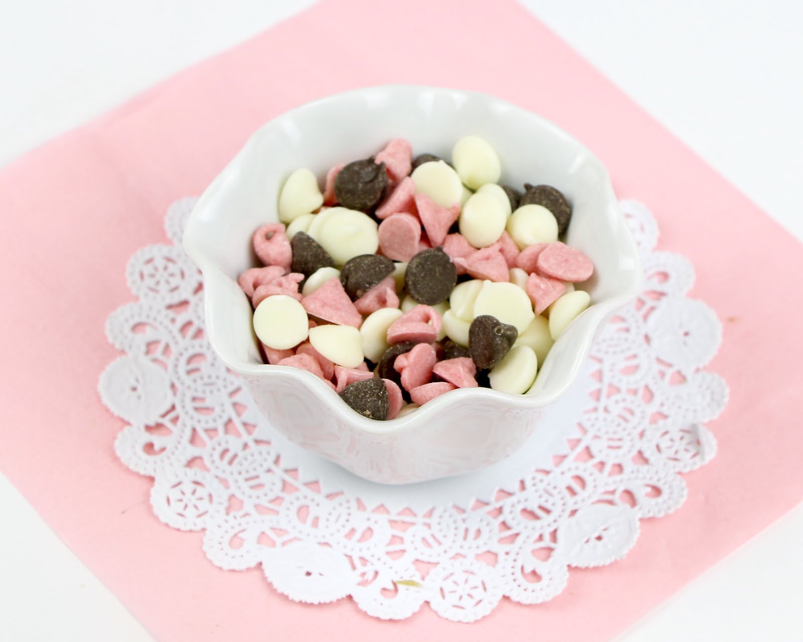 {VIDEO} DIY Strawberry Chocolate Chips & Rainbow Baking Morsels The