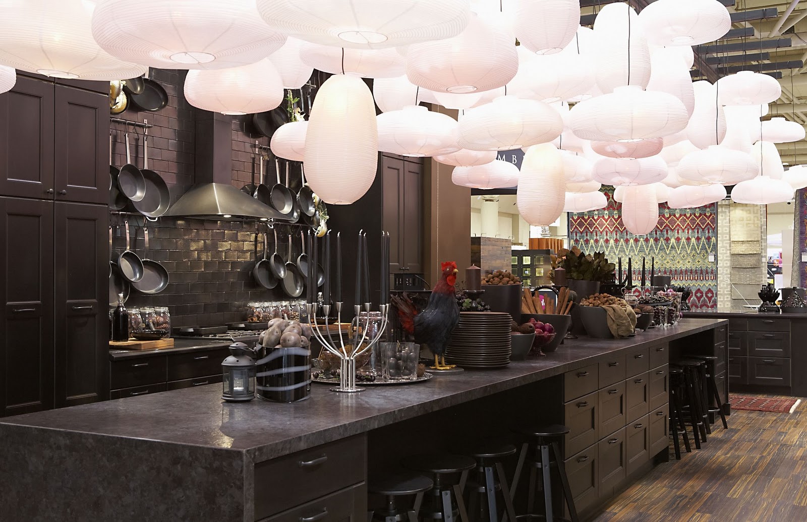 Holdem Celebrity Ikea's Glamorous Black Country Kitchen