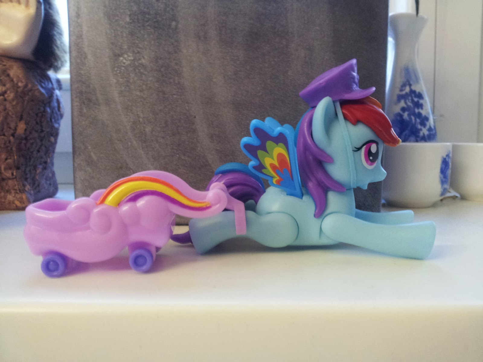 My Little Pony Rainbow Dash and Pinkie Pie Zoom & Go Review MLP Merch