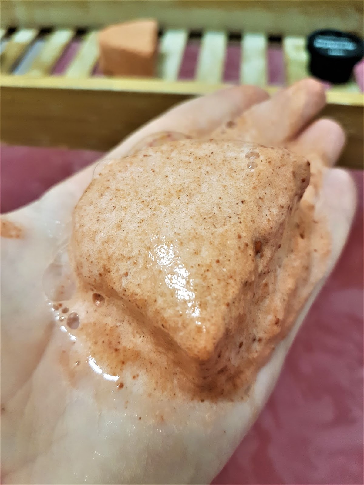 Red Pill Shower Bomb Warm Wishes The Lush Box