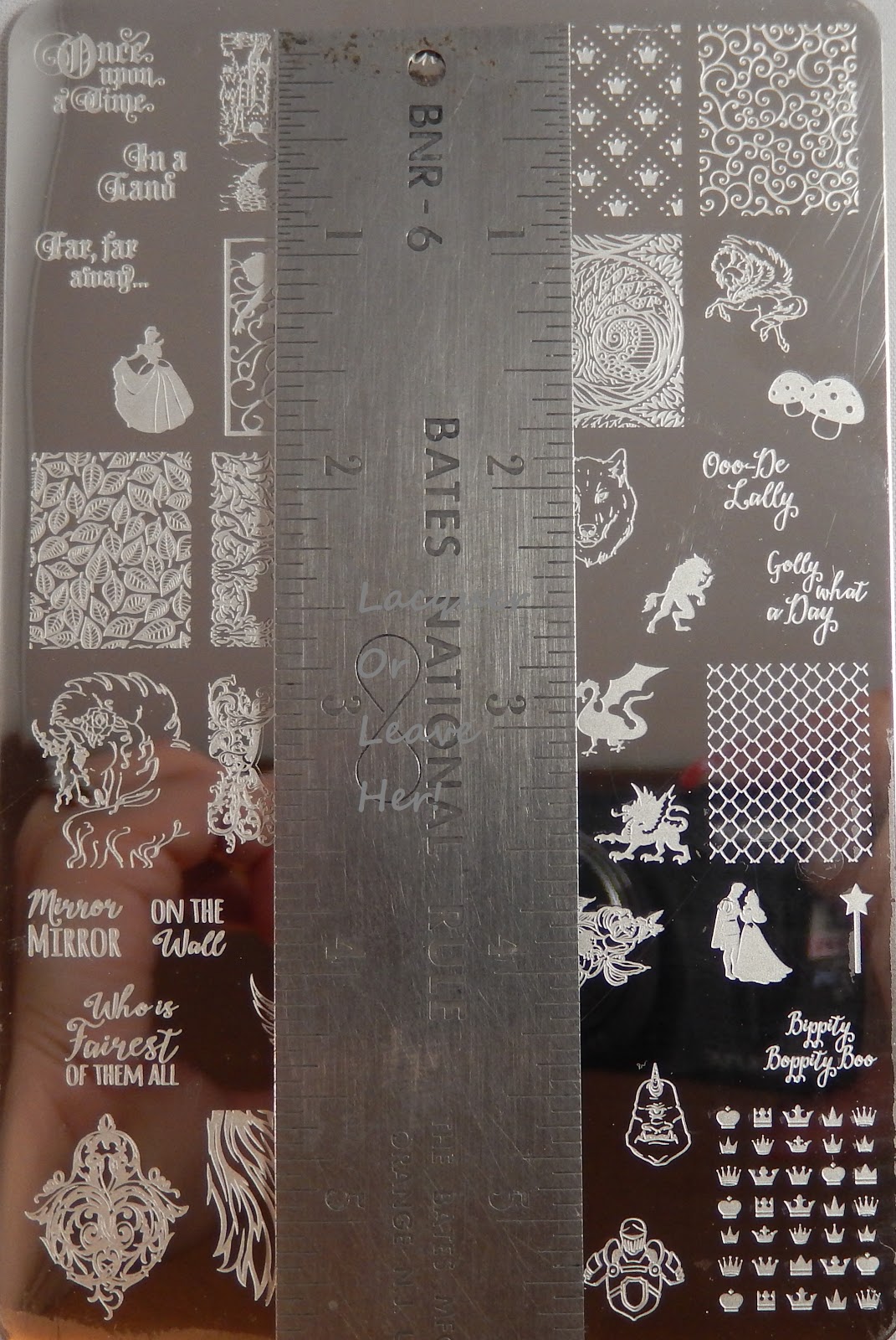 Lacquer or Leave Her! Review UberChic Beauty Fairytale 01