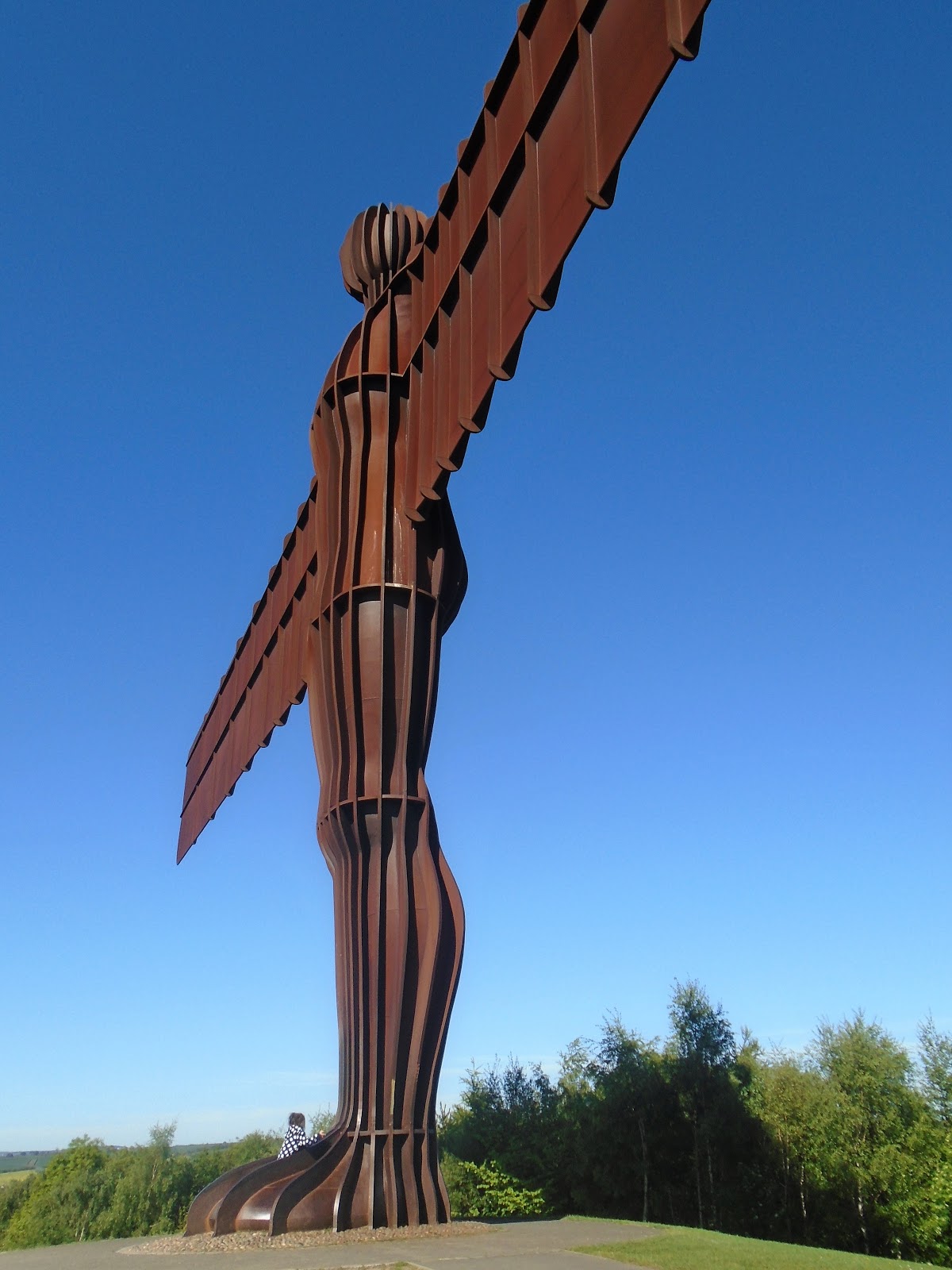 How to Visit the Angel of the North