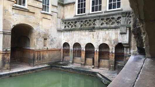 رحلة اليوم الواحد في مدينة باث | بريطانيا