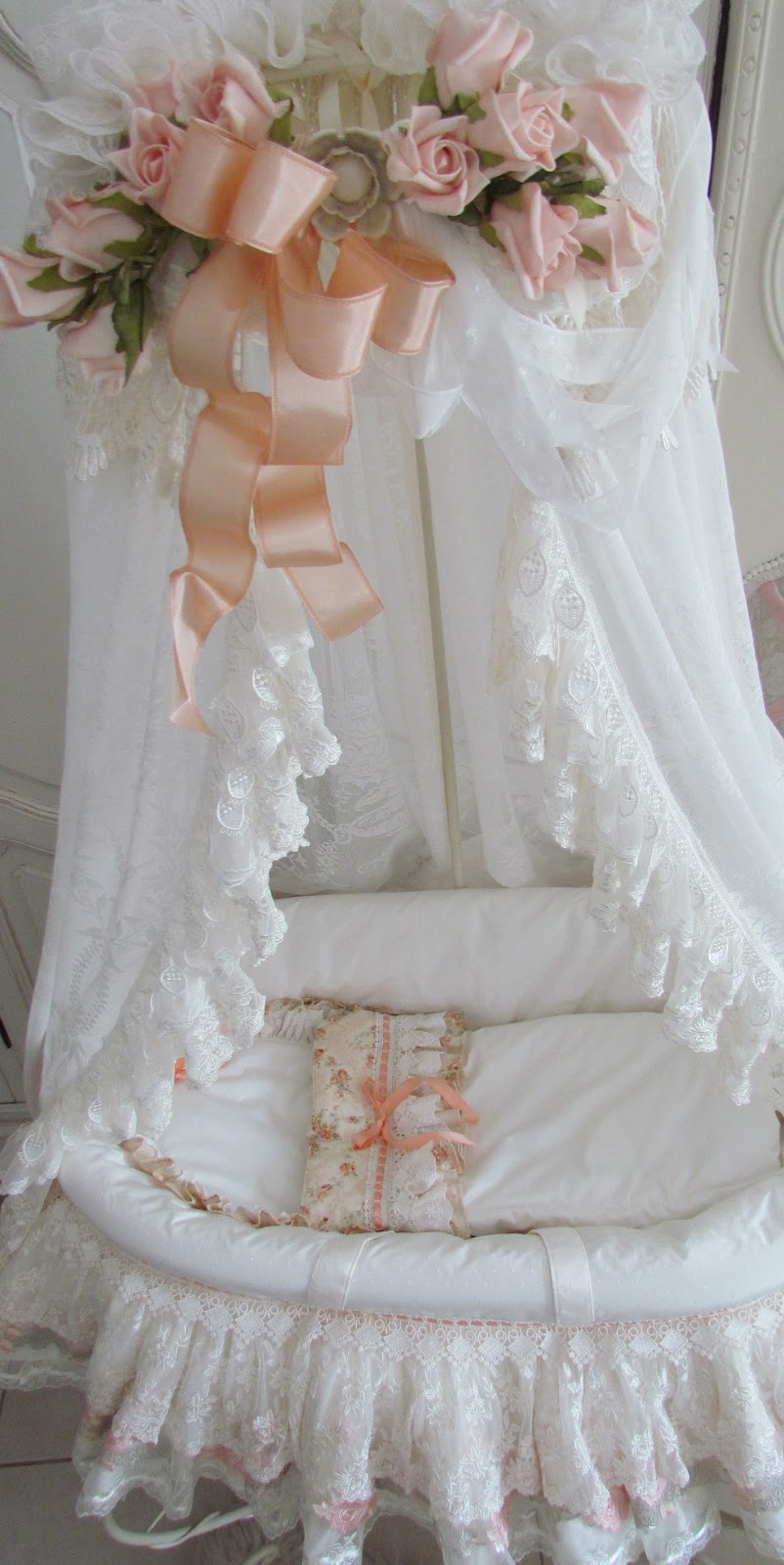 Angela Lace New Moses Basket Stand