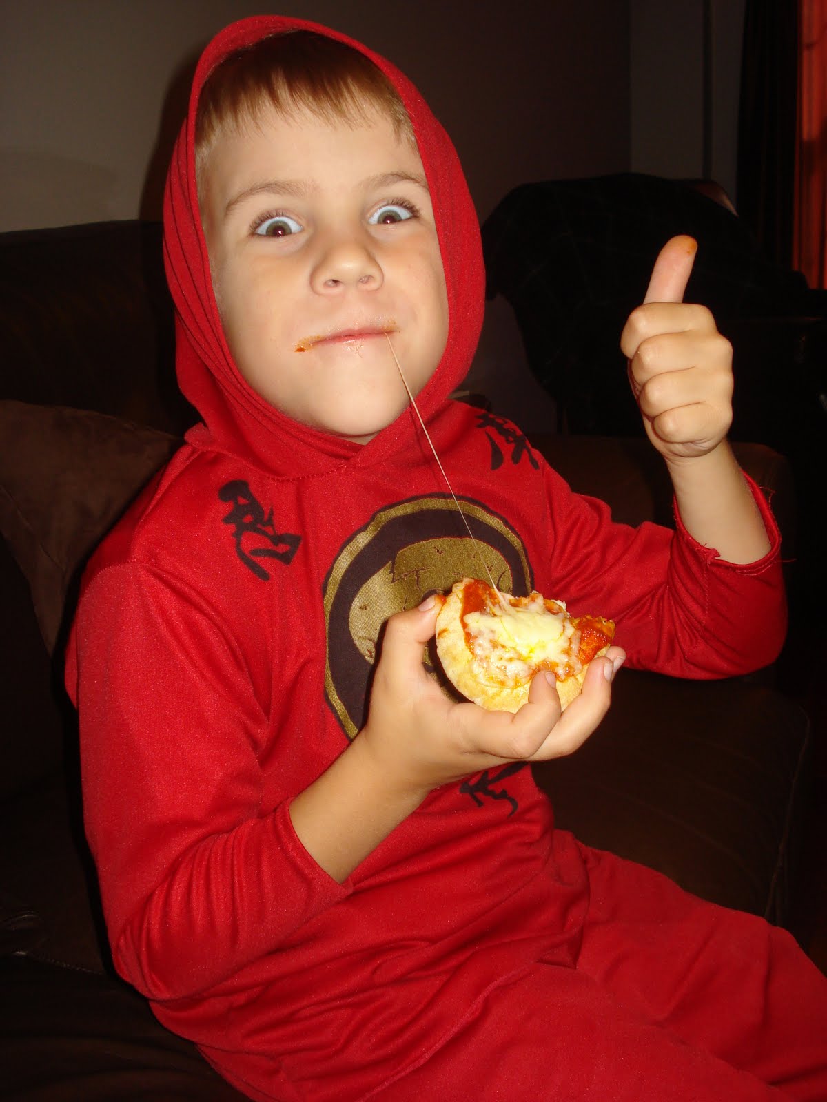 Kindergarten Confidential: Lunch - Mini Pita Pizzas