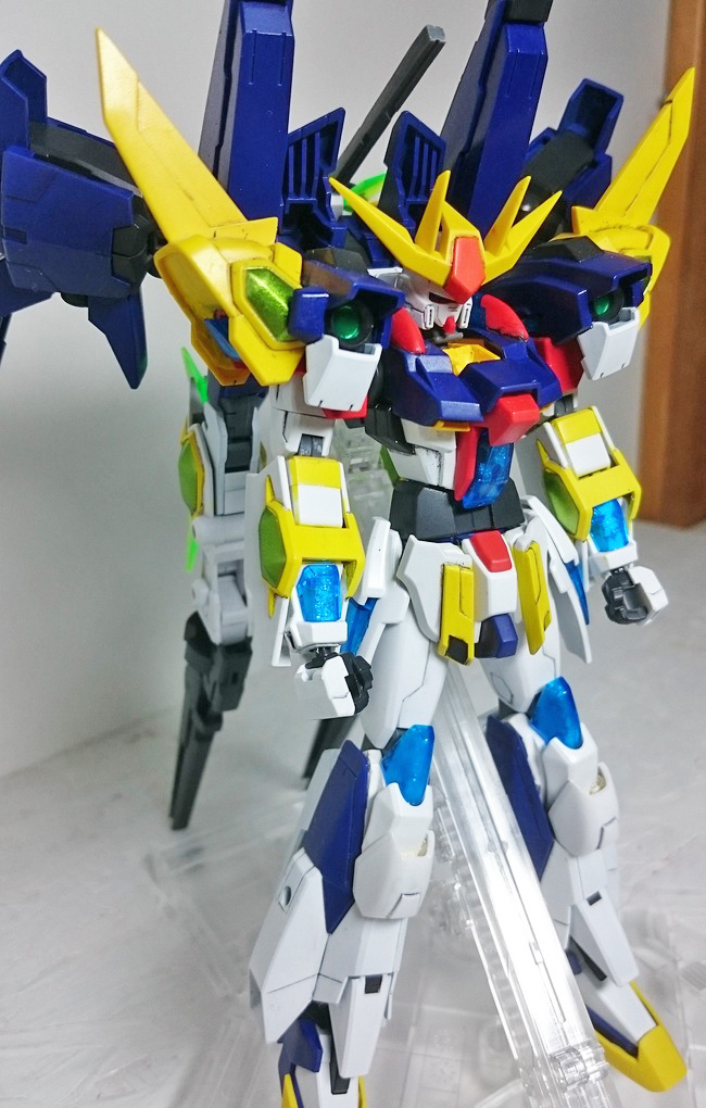 Gundam Family: 1/144 Super Tri Burning Gundam Custom Build