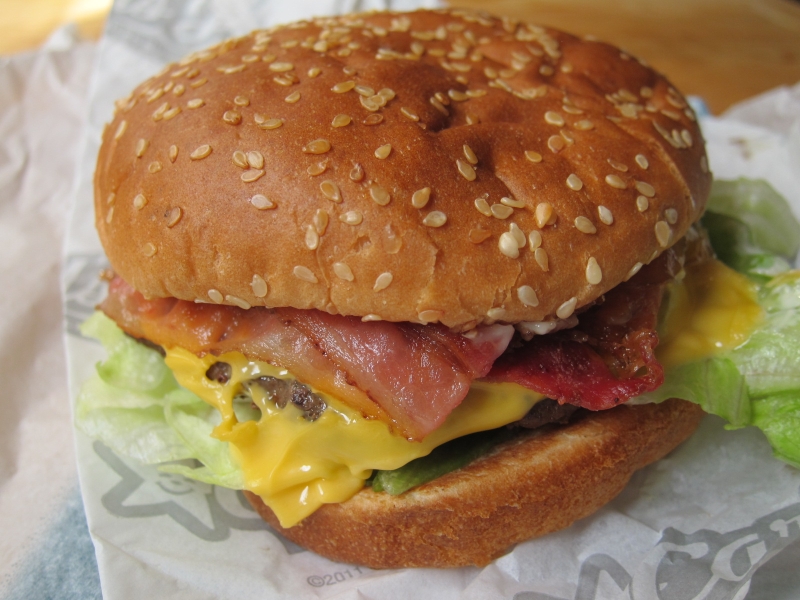 Review Carl's Jr. Super Bacon Cheeseburger