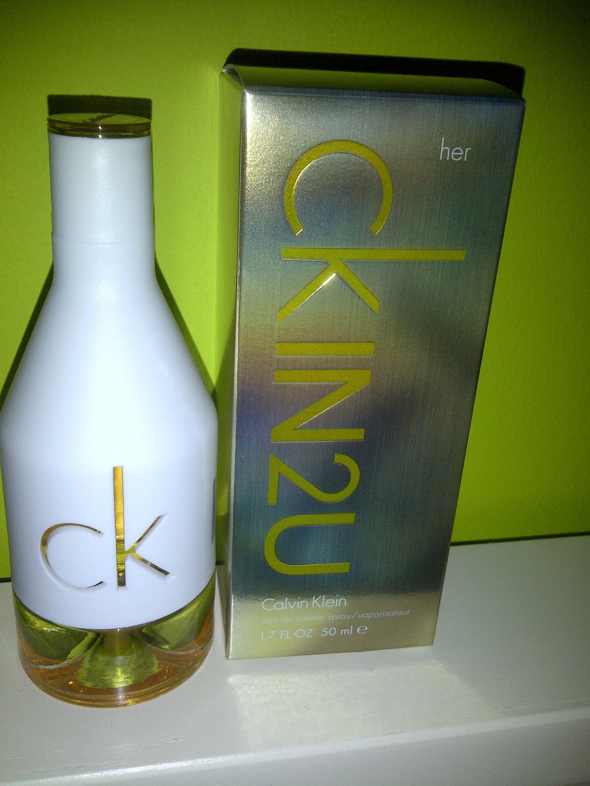 (Calvin Klein) IN2U Anna, Fragrance HER review: CK Look!: