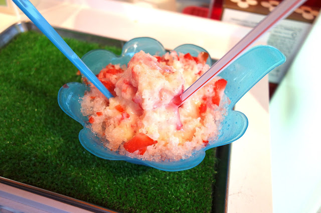 japanese ice kachang strawberry