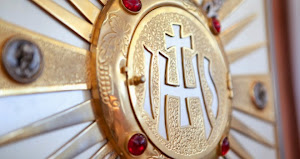 TEN WAYS TO FALL IN LOVE WITH THE EUCHARIST - THE MOST BLESSED SACRAMENT