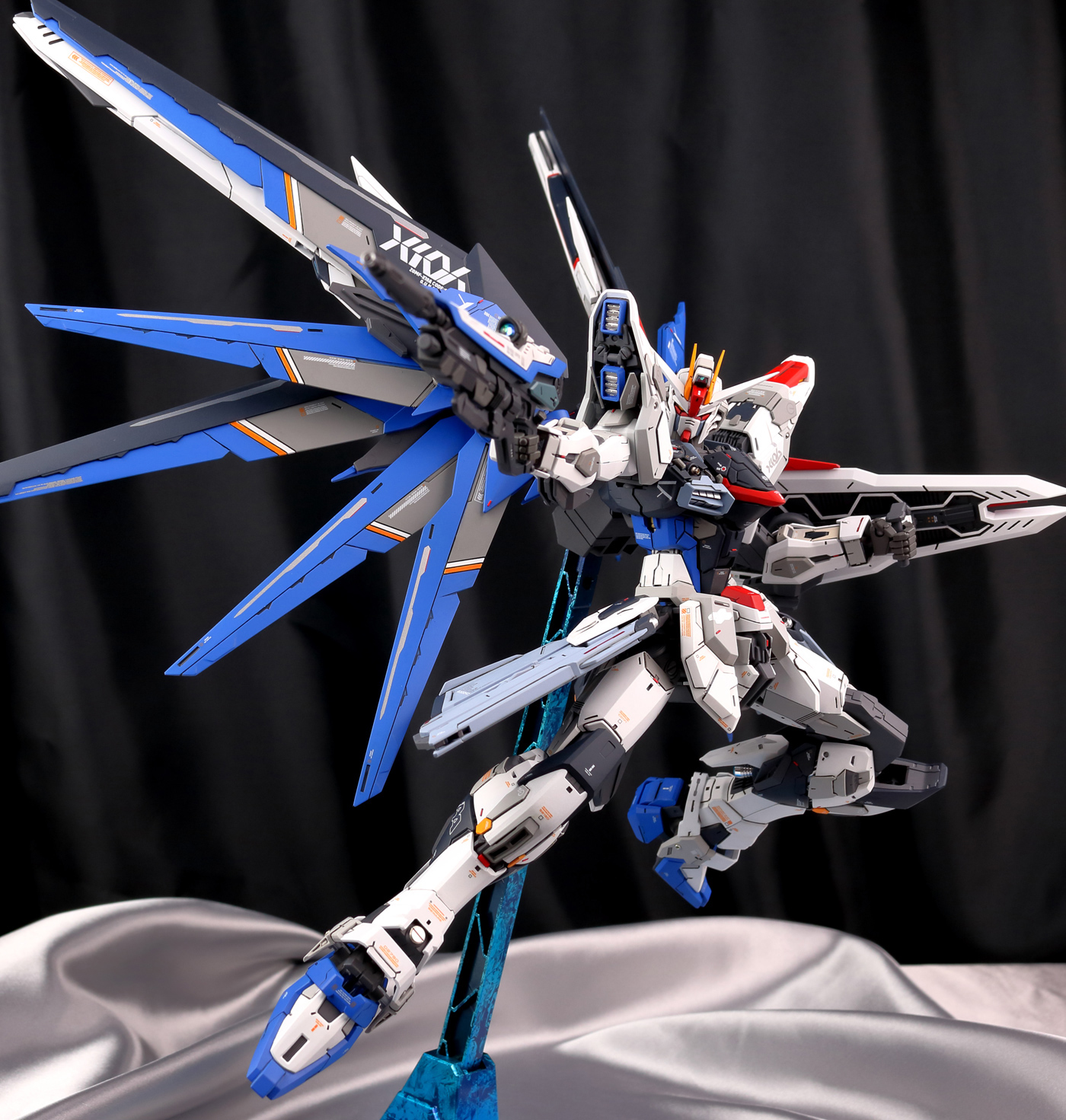 Gundam Guy Mg 1 100 Freedom Gundam Ver 2 0 Customized Build