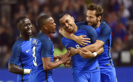 BLV Quang Huy: 'Euro nhu cua ngon, vat la...' - Anh 2