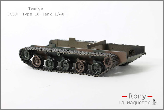 JGSDF Type 10 Tank de Tamiya 1/48. La réalisation des chenilles du char Type 10