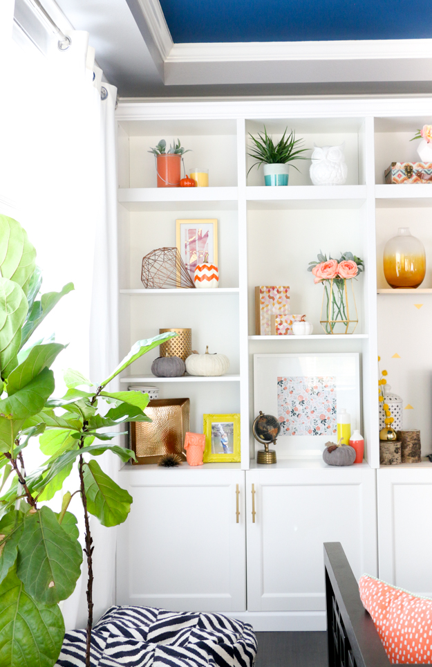 A Kailo Chic Life Style It Peach Yellow And Copper Fall Shelves The Wrapping Paper Had Shades Of Pale Pink Peach And Brown I Loved Idea Incorporating These Colors Along With Some Yellow Copper