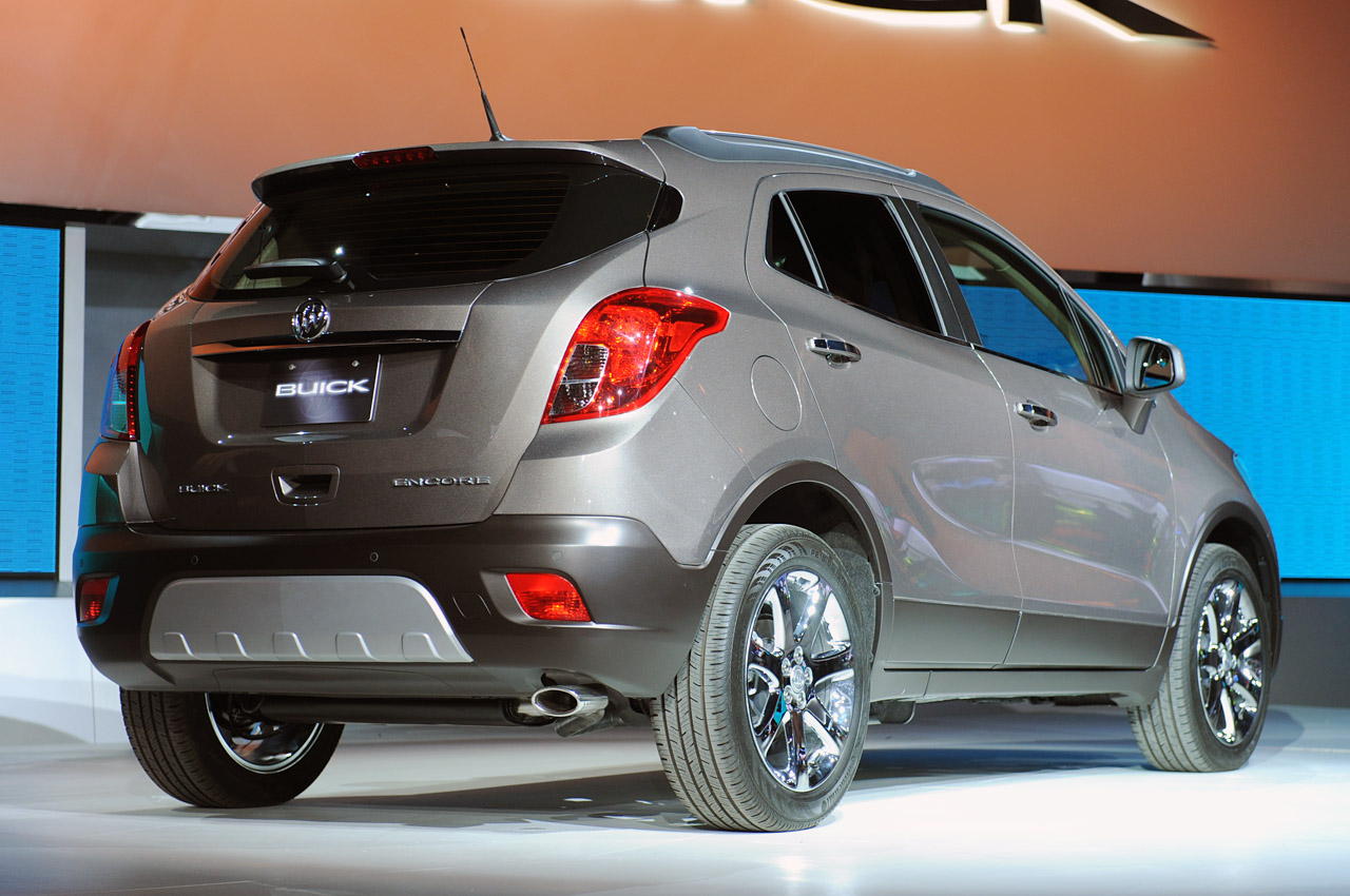 Опель мокка 2009. Opel mokka 2024. Buick encore 2013. Opel mokka buick encore. Opel mokka оранжевый.