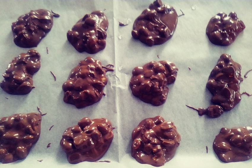 Sam's Place Chocolate Peanut Butter Peanut Clusters