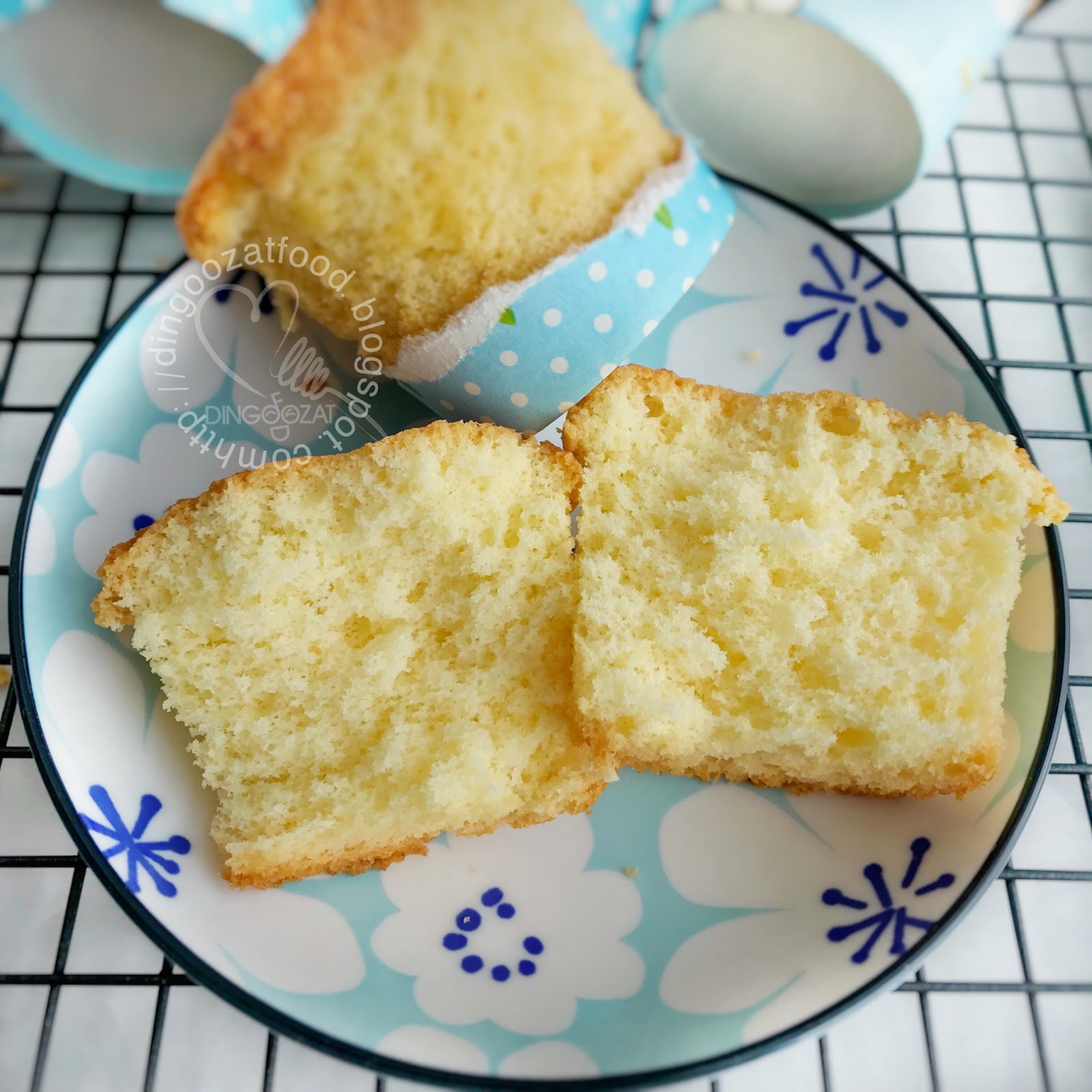 Miki's Food Archives Traditional Baked Egg Cake 老式鸡蛋糕（烘烤）