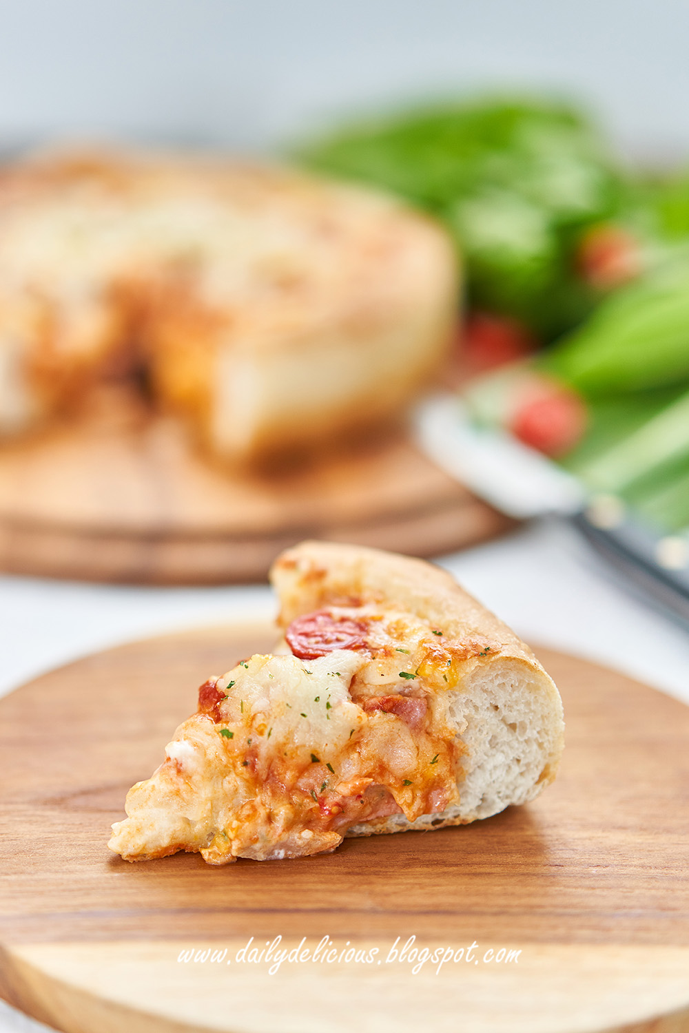dailydelicious: Deep-Dish Pizza: when thin is not enough