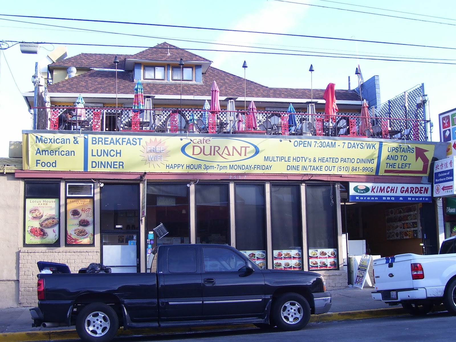 Breakfast at Epiphany's café Durant