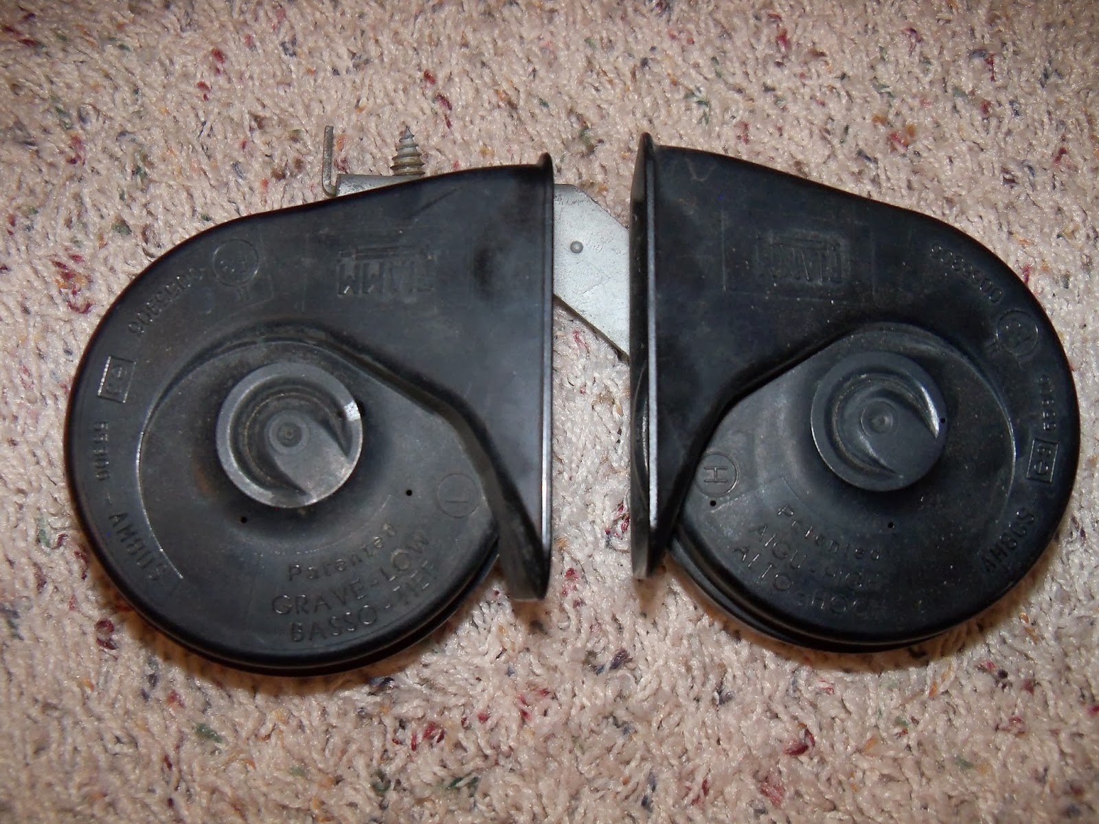 Mustang Parts: MUSTANG OEM Original High & Low HORN w/ Bracket 94-98 99