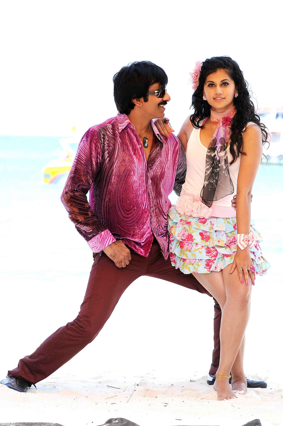Actress Gallery: Daruvu Movie Stills