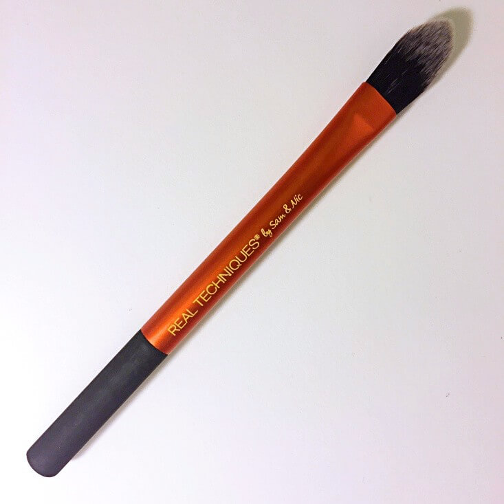Real Techniques pointed foundation brush Real Techniques pointed foundation brush