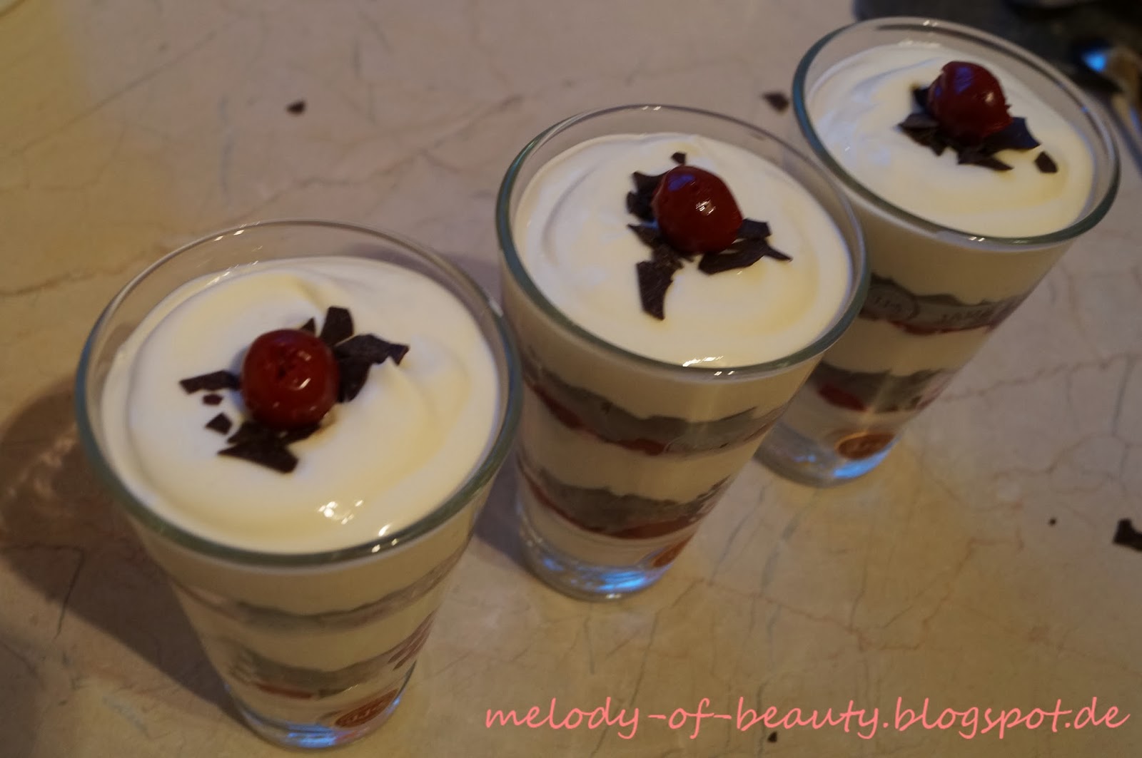 Melody of Beauty: Schwarzwaldbecher ♥- Food Inspiration Melody of Beauty: Schwarzwaldbecher ♥- Food Inspiration