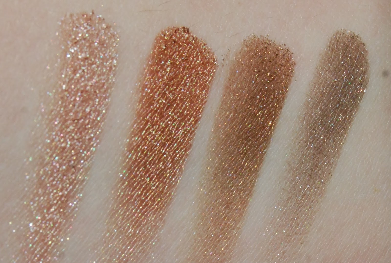 Urban Decay Naked Smoky Swatches