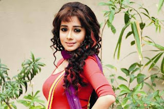 Foto seksi Tina Dutta Foto seksi Tina Dutta